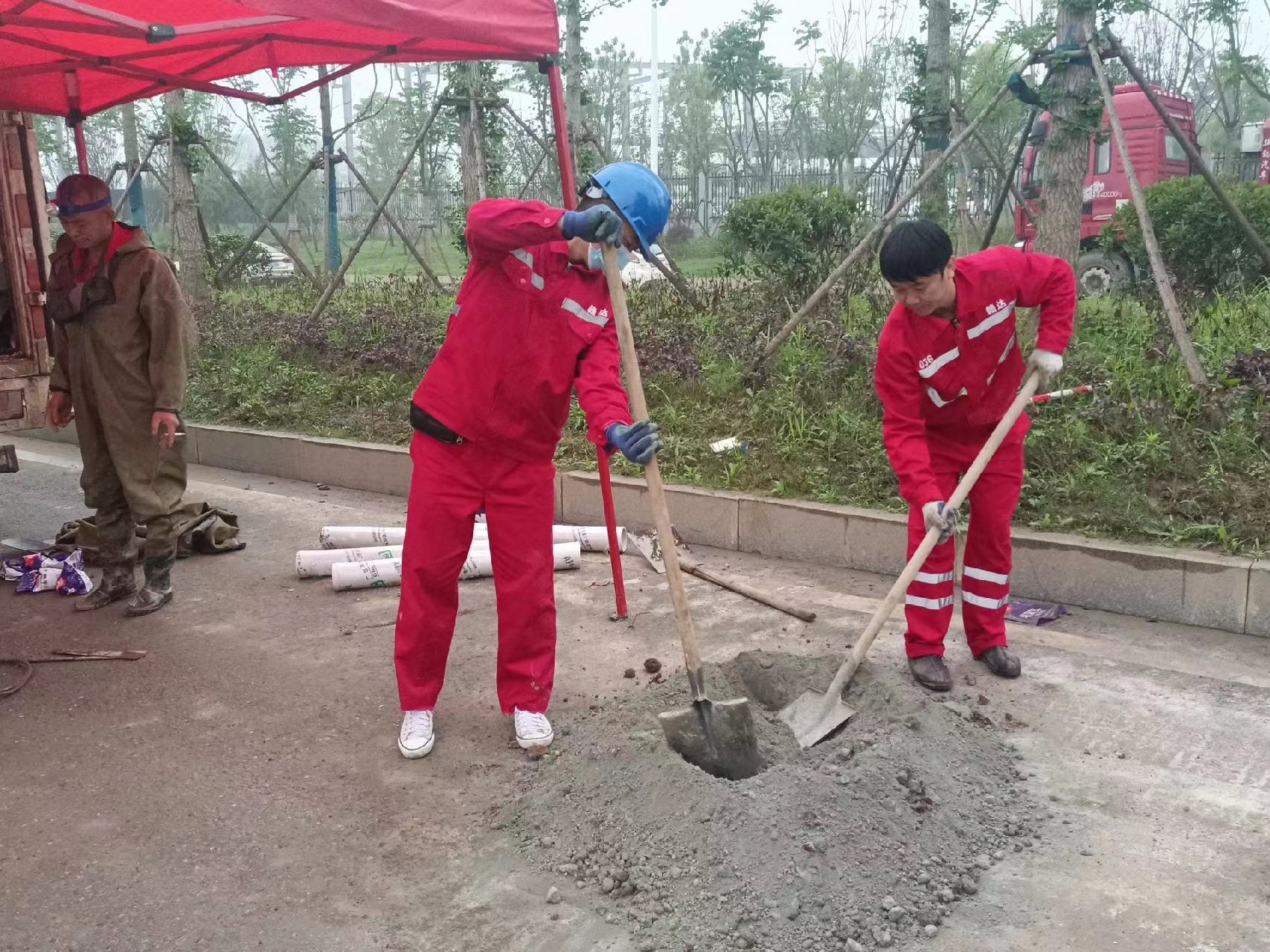 定安管道疏通哪家好】及时进行市政管道清淤